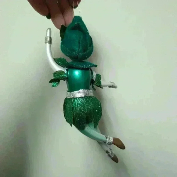 Peter Pan Christmas  ornament - Picture 3 of 6